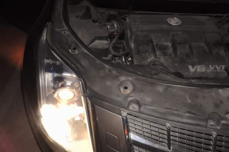 Used Cadillac SRX 2012 3.0L Elite Edition Engine Bay Right