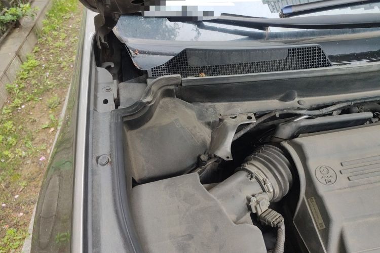 Used Cadillac SRX 2012 3.0L Flagship Version Engine Bay Right