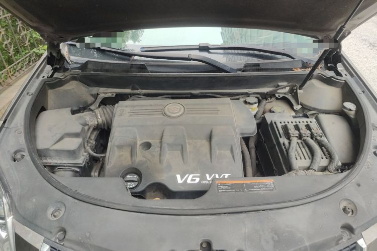 Used Cadillac SRX 2012 3.0L Flagship Version Engine Bay