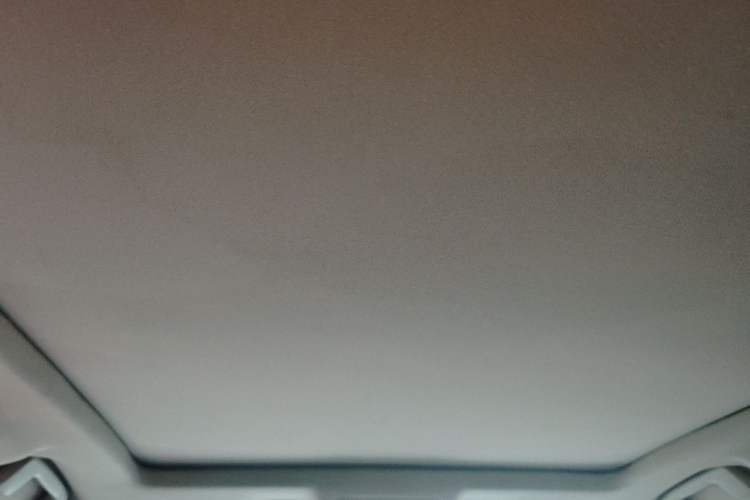 Used Cadillac SRX 2012 3.0L Leading Model Headliner