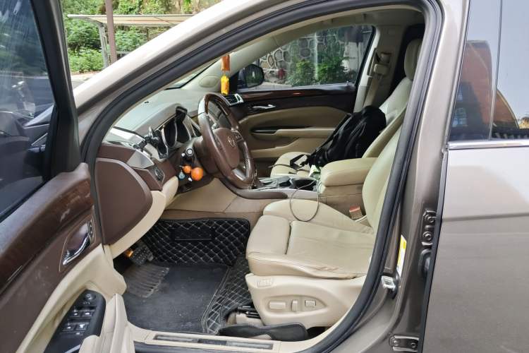 Used Cadillac SRX 2012 3.0L Elite Edition Left Front Seat