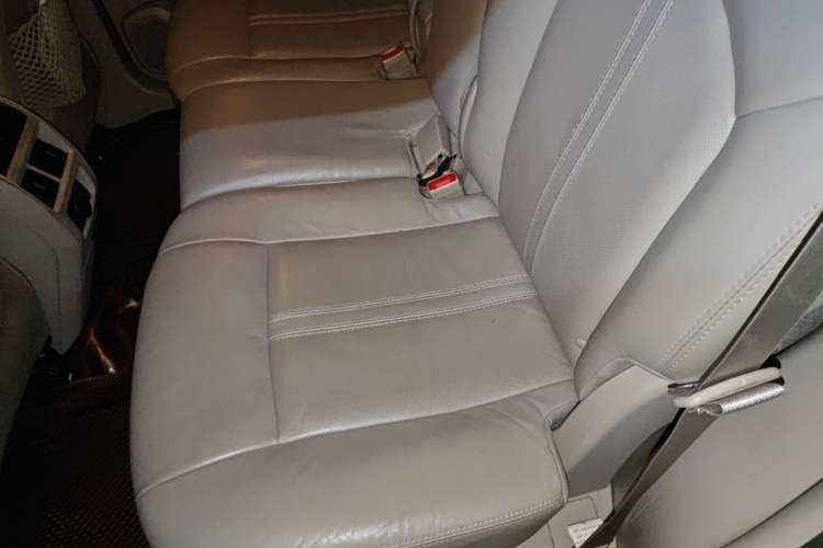 Used Cadillac SRX 2012 3.0L Elite Edition Left Rear Seat