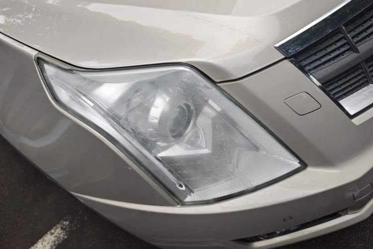 Used Cadillac SRX 2012 3.0L Leading Model Right Front Headlight