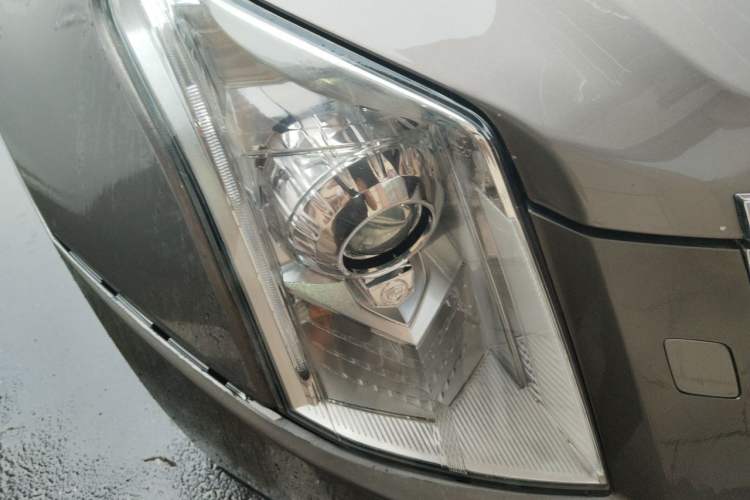 Used Cadillac SRX 2012 3.0L Flagship Version Right Front Headlight