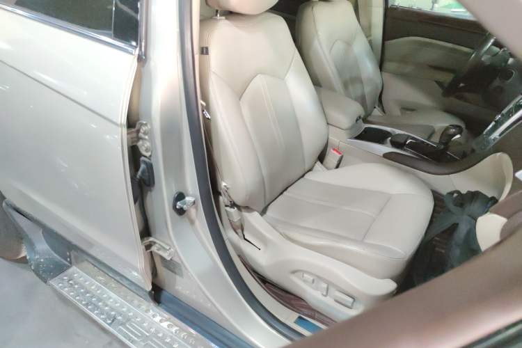 Used Cadillac SRX 2012 3.0L Elite Edition Right Front Seat