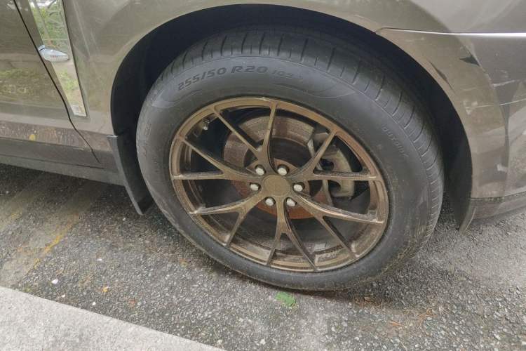 Used Cadillac SRX 2012 3.0L Flagship Version Right Front Wheel Hub