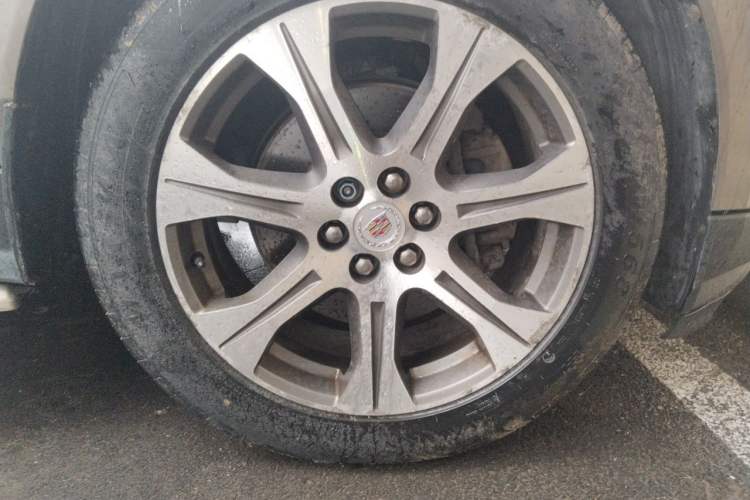 Used Cadillac SRX 2012 3.0L Flagship Version Right Front Wheel Hub