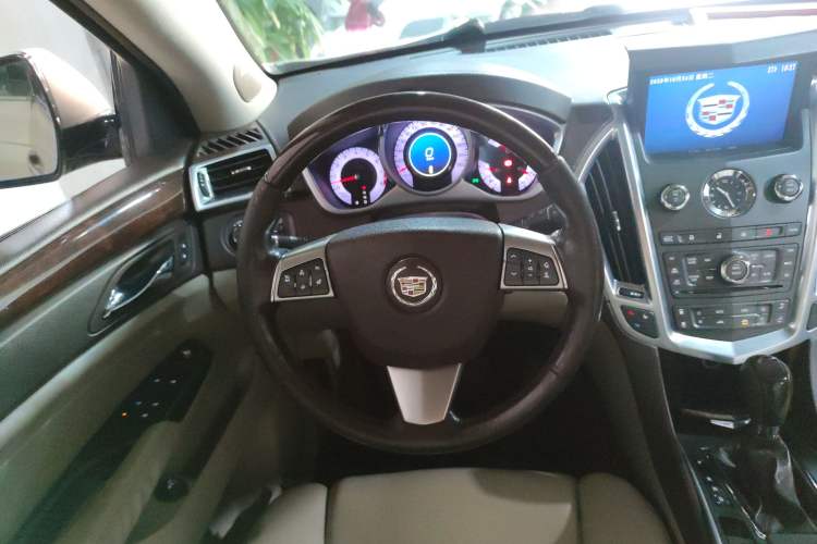 Used Cadillac SRX 2012 3.0L Elite Edition Steering Wheel
