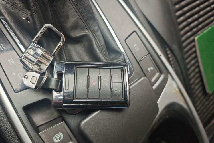 Used Cadillac SRX 2012 3.0L Leading Model Vehicle Key