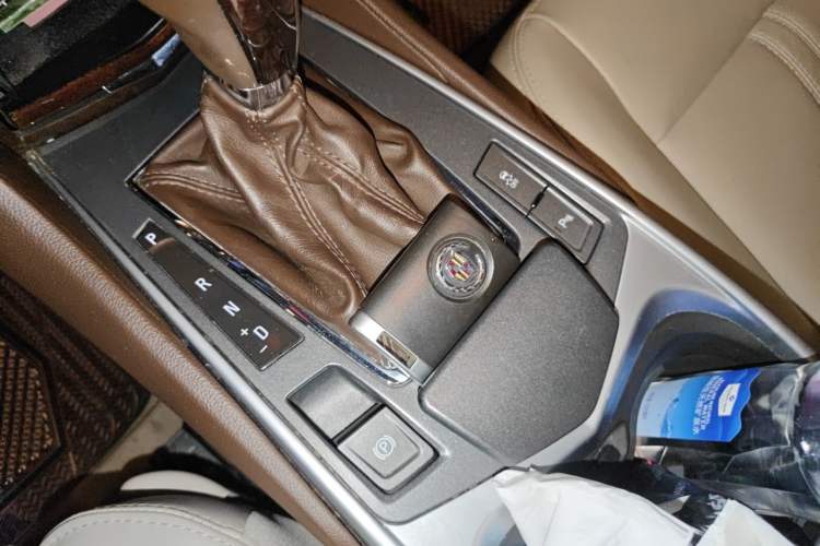 Used Cadillac SRX 2012 3.0L Elite Edition Vehicle Key