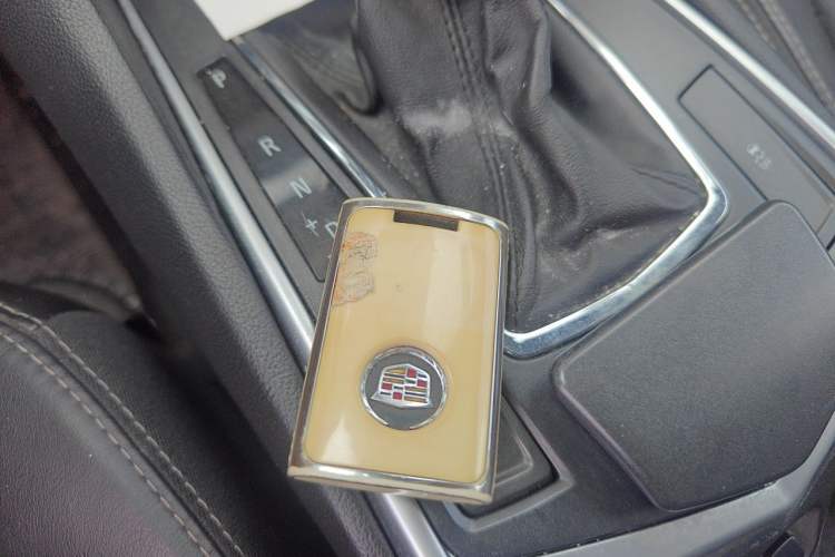 Used Cadillac SRX 2012 3.0L Comfort Model Vehicle Key