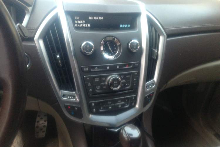 Used Cadillac SRX 2012 3.0L Leading Model Audio And AC Panel