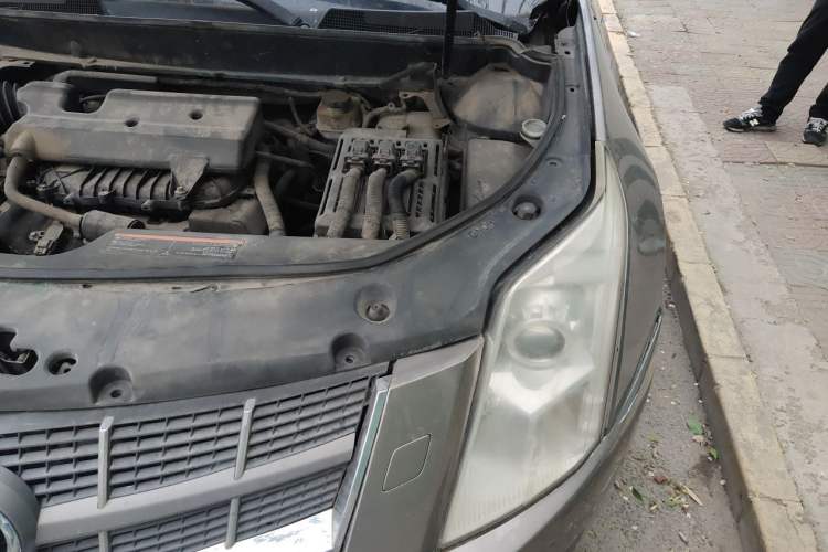Used Cadillac SRX 2012 3.0L Elite Edition Engine Bay Left