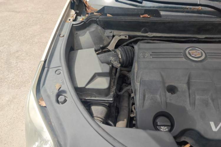 Used Cadillac SRX 2012 3.0L Elite Edition Engine Bay Right