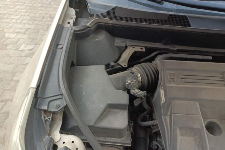 Used Cadillac SRX 2012 3.0L Leading Model Engine Bay Right