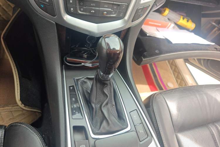 Used Cadillac SRX 2012 3.0L Elite Edition Gear Lever