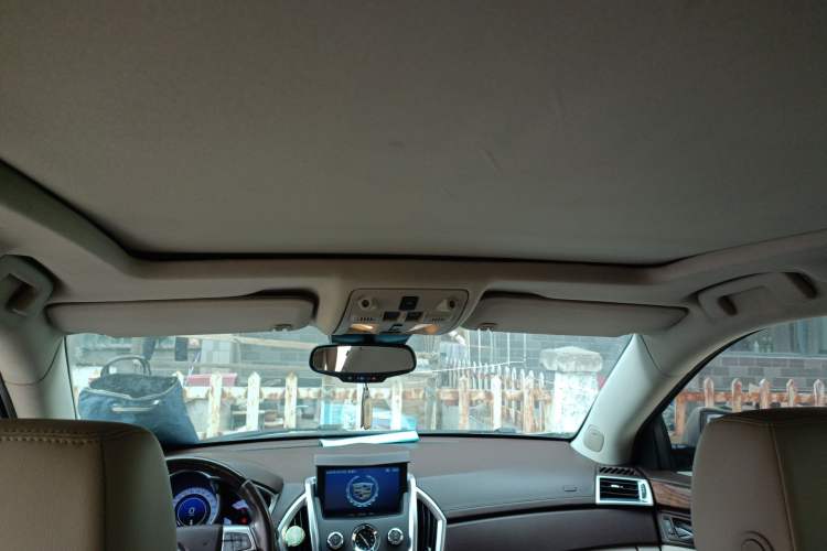 Used Cadillac SRX 2012 3.0L Leading Model Headliner