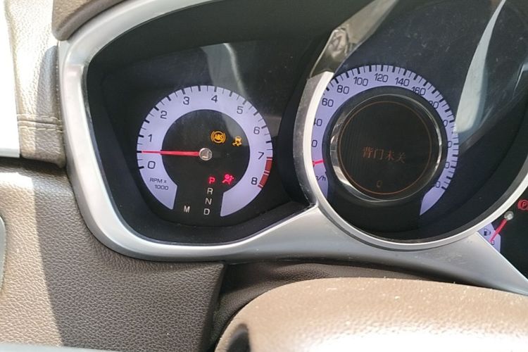 Used Cadillac SRX 2012 3.0L Elite Edition Odometer Close Up