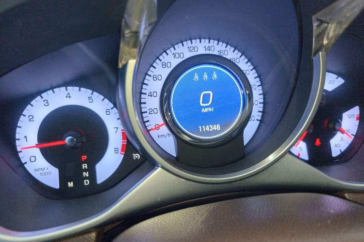 Used Cadillac SRX 2012 3.0L Comfort Model Odometer Close Up