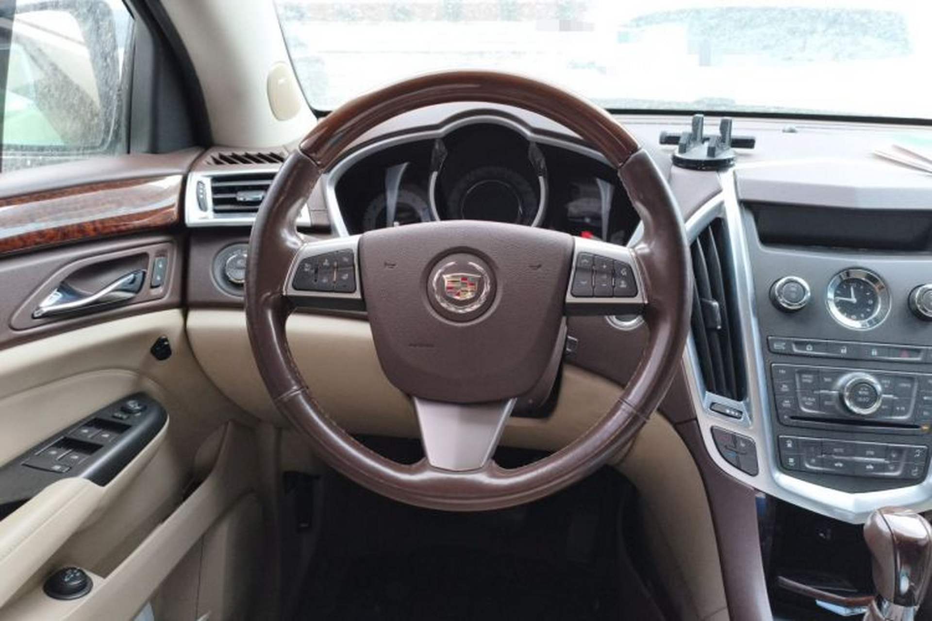 Used Cadillac SRX 2012 3.0L Leading Model Steering Wheel
