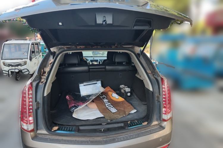 Used Cadillac SRX 2012 3.0L Elite Edition Trunk