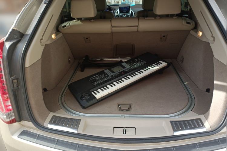 Used Cadillac SRX 2012 3.0L Leading Model Trunk