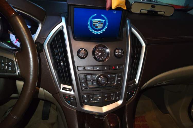 Used Cadillac SRX 2012 3.0L Leading Model Audio And AC Panel