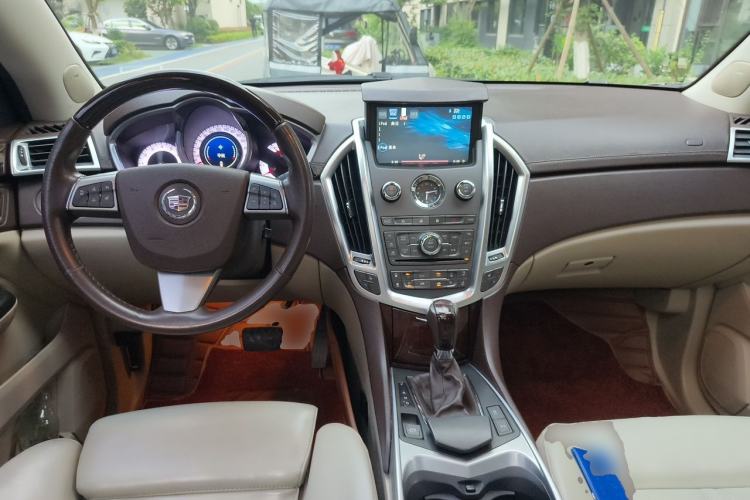Used Cadillac SRX 2012 3.0L Leading Model Center Console