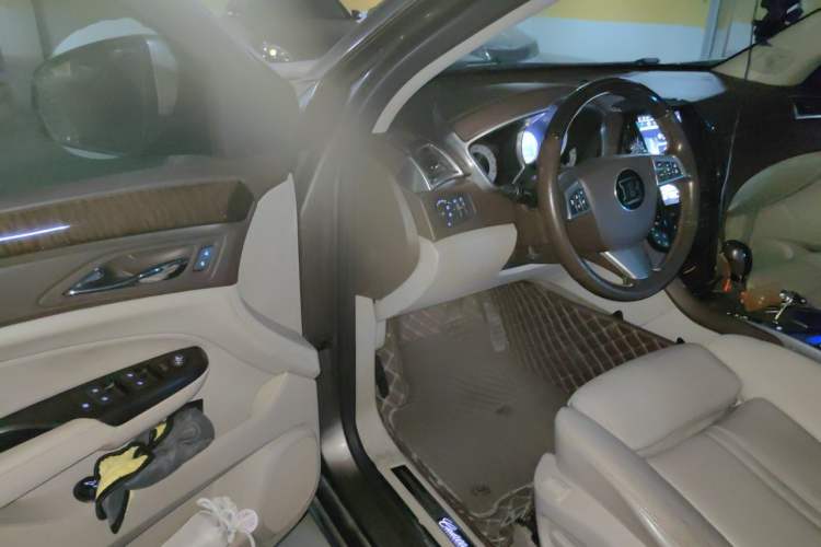 Used Cadillac SRX 2012 3.0L Elite Edition Driver Seat
