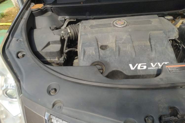Used Cadillac SRX 2012 3.0L Elite Edition Engine Bay Right
