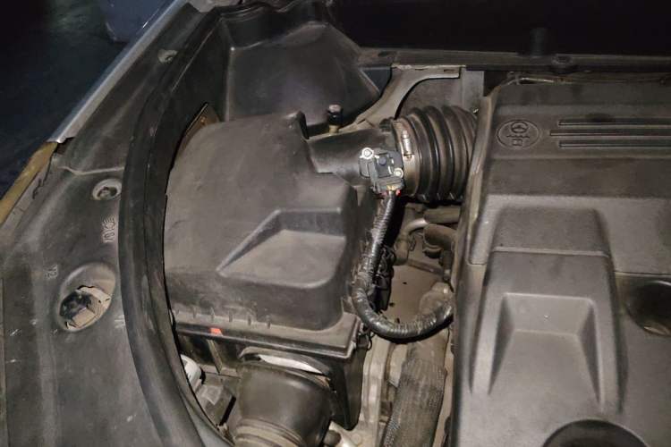 Used Cadillac SRX 2012 3.0L Leading Model Engine Bay Right
