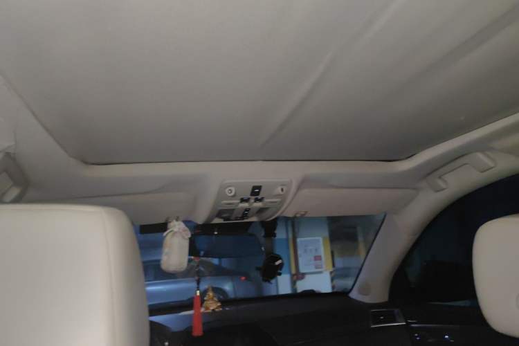 Used Cadillac SRX 2012 3.0L Elite Edition Headliner