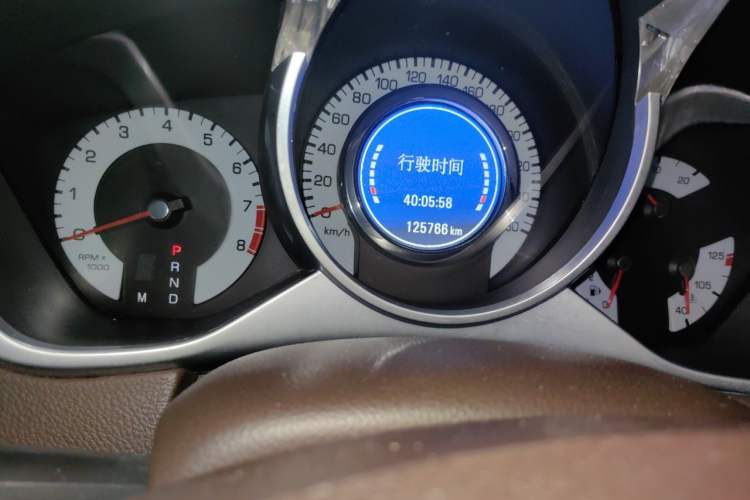 Used Cadillac SRX 2012 3.0L Elite Edition Odometer Close Up