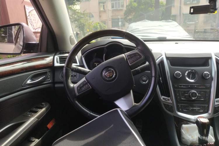 Used Cadillac SRX 2012 3.0L Elite Edition Steering Wheel