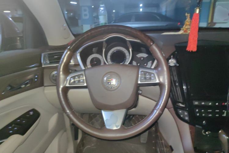 Used Cadillac SRX 2012 3.0L Elite Edition Steering Wheel