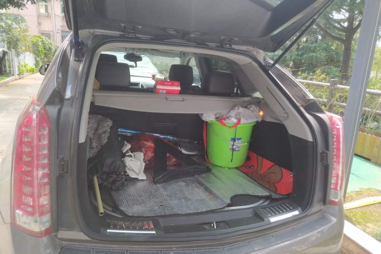 Used Cadillac SRX 2012 3.0L Elite Edition Trunk