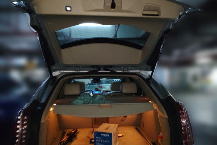 Used Cadillac SRX 2012 3.0L Leading Model Trunk