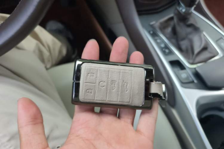 Used Cadillac SRX 2012 3.0L Leading Model Vehicle Key