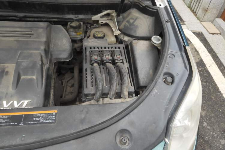 Used Cadillac SRX 2012 3.0L Elite Edition Engine Bay Left