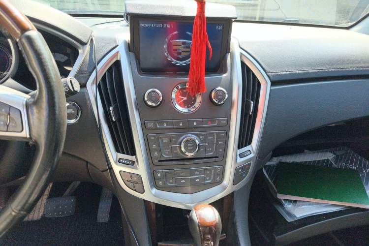 Used Cadillac SRX 2012 3.0L Elite Edition Audio And AC Panel
