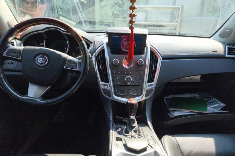 Used Cadillac SRX 2012 3.0L Elite Edition Center Console