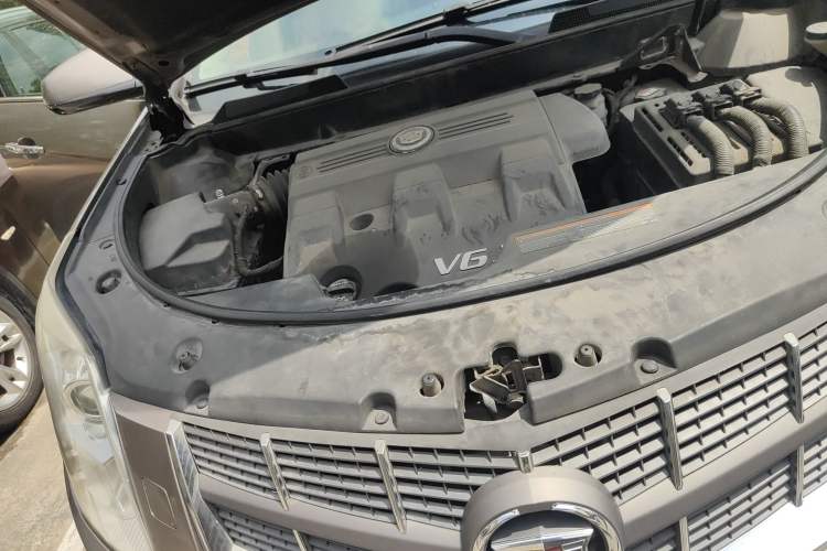Used Cadillac SRX 2012 3.0L Elite Edition Engine Bay Right