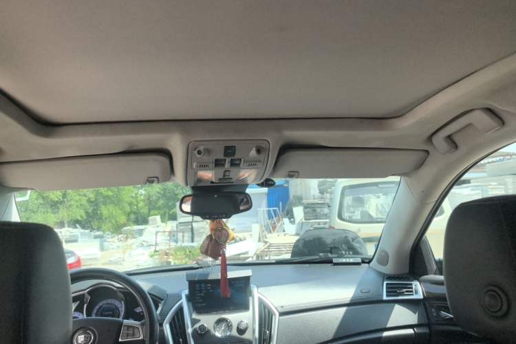 Used Cadillac SRX 2012 3.0L Leading Model Headliner