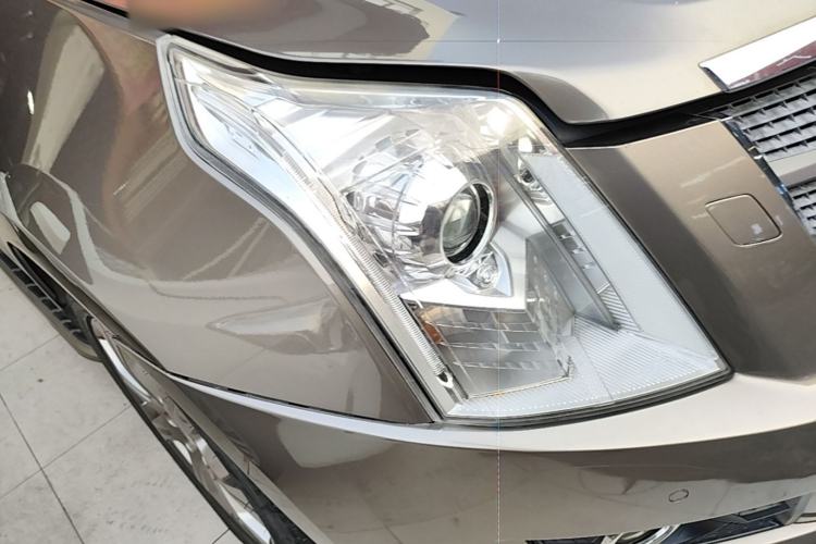 Used Cadillac SRX 2012 3.0L Leading Model Right Front Headlight