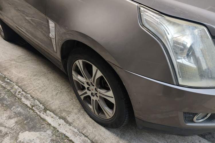 Used Cadillac SRX 2012 3.0L Leading Model Right Front Wheel Hub