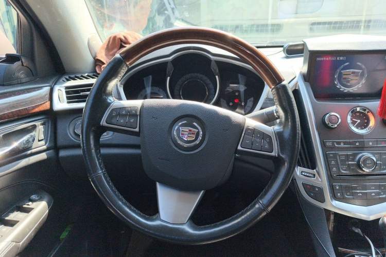 Used Cadillac SRX 2012 3.0L Elite Edition Steering Wheel