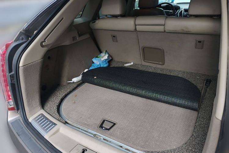 Used Cadillac SRX 2012 3.0L Leading Model Trunk