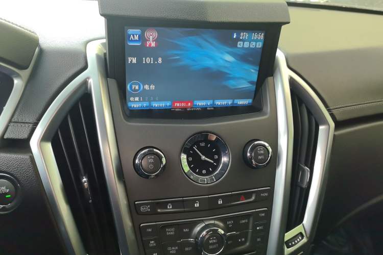 Used Cadillac SRX 2012 3.0L Elite Edition Audio And AC Panel