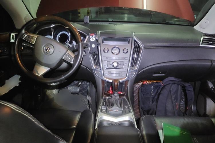 Used Cadillac SRX 2012 3.0L Elite Edition Center Console