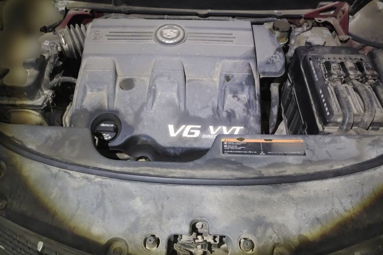 Used Cadillac SRX 2012 3.0L Elite Edition Engine Bay